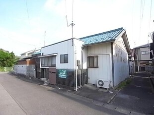 竹鼻小学校南貸家の物件外観写真